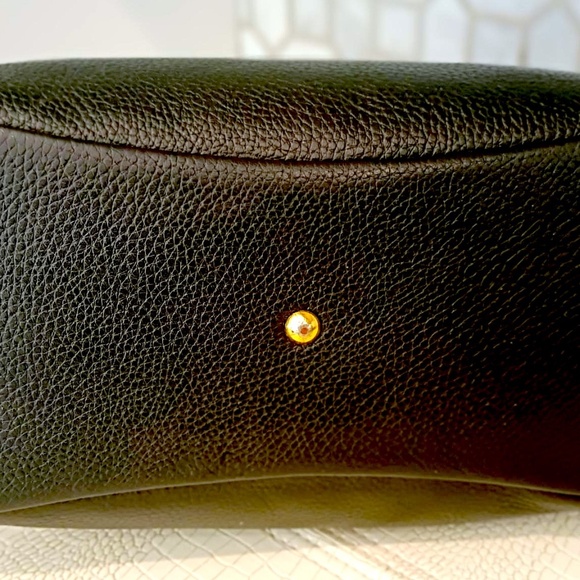 Beautiful MCM Black Leather Shoulder Crossbody Bag w/ Goldtone Hardware - Picture 11 of 16